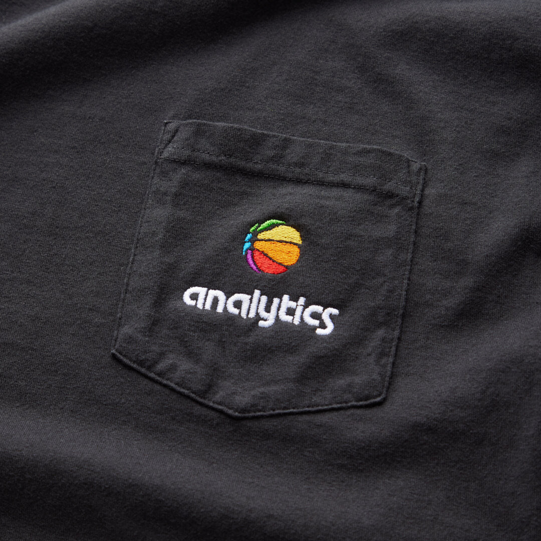 ANALYTICS II POCKET TEE - BLACK (UN)